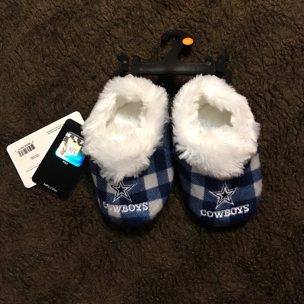 🛍 3/$20. DALLAS COWBOYS NFL LOGO BABY BOOTIE SLIPPER